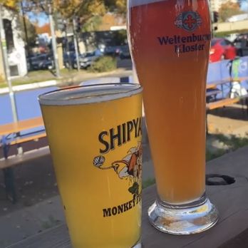 Midtown BierGarten - Enjoying brews on a beautiful Sunday - German Near Me - Sacramento, California Midtown BierGarten - Enjoying brews on a beautiful Sunday - German Near Me - Sacramento, California