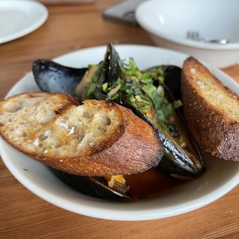 Bar Toti - Mussels - Wine Bars Near Me - Austin, Texas