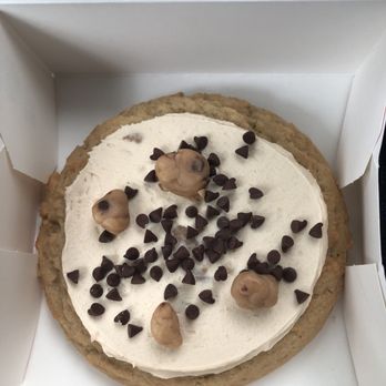 Crumbl - Pasadena - Cookie Dough - Bakeries Near Me - Pasadena, Texas