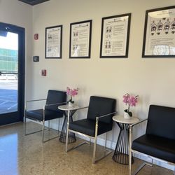 Crist Chiropractic - Waiting room