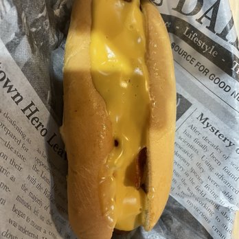 Red Buffalo Brewing - Whistlepig hot dog with bacon and beer cheese - Breweries Near Me - Statesville, North Carolina Red Buffalo Brewing - Whistlepig hot dog with bacon and beer cheese - Breweries Near Me - Statesville, North Carolina