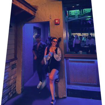 Roxy's Pub - Rooftop bar - Irish Near Me - West Palm Beach, Florida