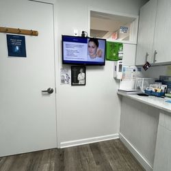 Schweiger Dermatology Group - Rutherford