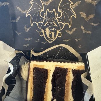 Gideon's Bakehouse - Peanut Butter Banana Double Frosted Cake - Bakeries Near Me - Orlando, Florida