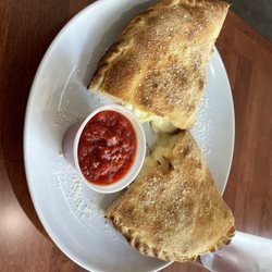 Mama Tina’s Pizza - Grande Calzones