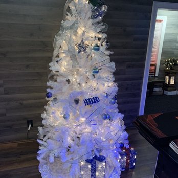 Tokyo Sushi - Very pretty Christmas tree - Sushi Bars Near Me - Madison, Wisconsin Tokyo Sushi - Very pretty Christmas tree - Sushi Bars Near Me - Madison, Wisconsin