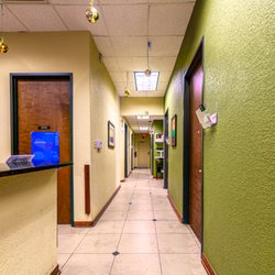 Stone Oak Urgent Care & Family Practice - Hallway