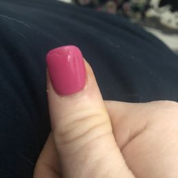 Dip nails cracking and peeling off only 2 days after service. Dip nails cracking and peeling off only 2 days after service.