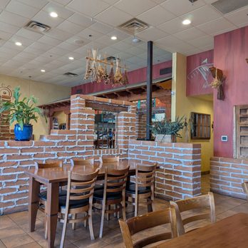 Baggin's - Inside - Sandwiches Near Me - Tucson, Arizona