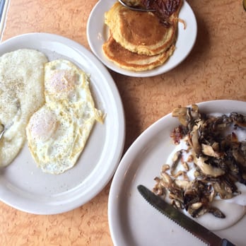 Tommy's Restaurant - Grits, eggs over easy, short stack and country fried chicken. - Breakfast & Brunch Near Me - Hampton, Virginia Tommy's Restaurant - Grits, eggs over easy, short stack and country fried chicken. - Breakfast & Brunch Near Me - Hampton, Virginia