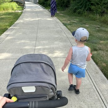 Flat Fork Creek Park - Hiking Near Me - Fortville, Indiana