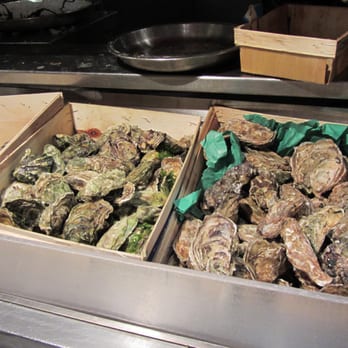 Le Grand Café des Capucines - Fresh Oysters! - French Near Me - Paris, 75