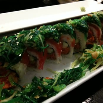 Ami Sushi - pokey roll (w/seaweed salad) - Sushi Bars Near Me - El Cajon, California
