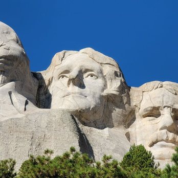 Mount Rushmore National Memorial - Landmarks & Historical Buildings Near Me - Keystone, South Dakota