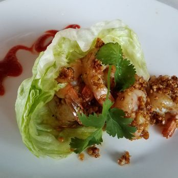 Eathai - Garlic shrimp, served with rice--I already ate a shrimp before the foto. - Thai Near Me - Boca Raton, Florida