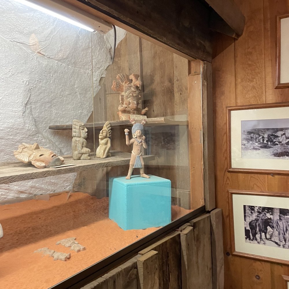 Moqui Cave - Museums Near Me - Kanab, Utah Moqui Cave - Museums Near Me - Kanab, Utah