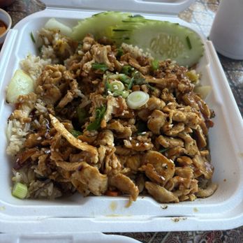 Reign of Thai - 3. Pad See Ew - Thai Near Me - Phoenix, Arizona Reign of Thai - 3. Pad See Ew - Thai Near Me - Phoenix, Arizona