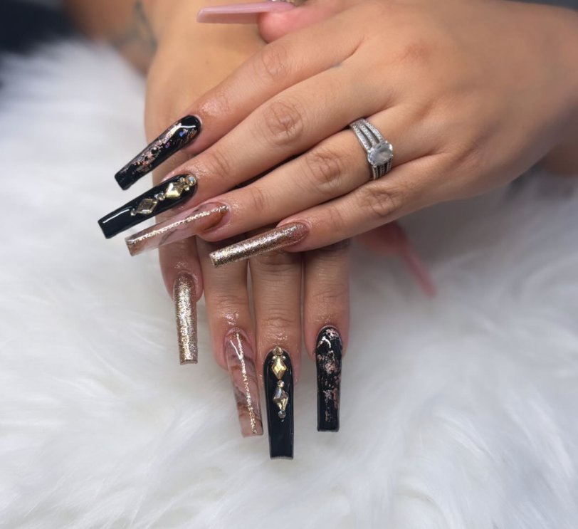 THE NAIL ADDICT SALON Updated August 2024 Request an Appointment