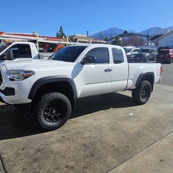 One Stop Tire and Auto Repair - Rc lift kit install. 35 inch tires.