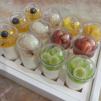 Omnom Bakery - Panna cotta, mixed fruit - Desserts Near Me Omnom Bakery - Panna cotta, mixed fruit - Desserts Near Me