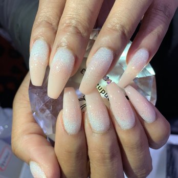 Diamond Pretty Nail Salon - Done by Jenny - Nail Salons Near Me - Brooklyn, New York