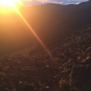 Maui Mountain Cruisers - The amazing sunset at Haleakala Crater. - Bikes Near Me Maui Mountain Cruisers - The amazing sunset at Haleakala Crater. - Bikes Near Me