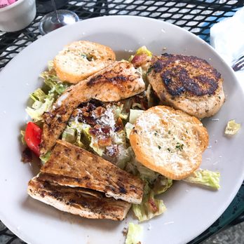 Sunset Grill - American Near Me - Fredericksburg, Texas