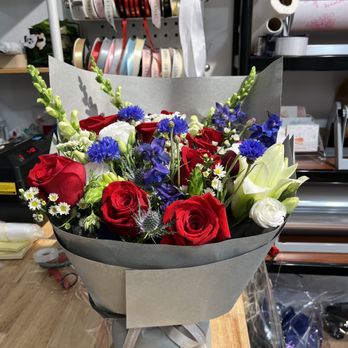 The Bloomery - Florists Near Me - New York, New York The Bloomery - Florists Near Me - New York, New York