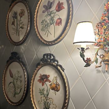 Gucci Giardino 25 - Bathroom art - Bars Near Me Gucci Giardino 25 - Bathroom art - Bars Near Me