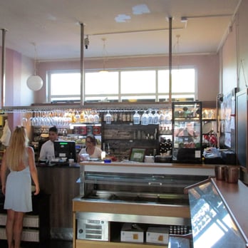 Café Le perr - Not very large - Italian Near Me - Kastrup, 84