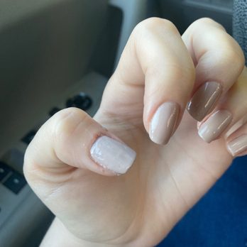 Silky Salon - Rather than redoing, she just added another layer of paint over the messed up polish. Didn't even clean the edges. - Waxing Near Me - Chicago, Illinois Silky Salon - Rather than redoing, she just added another layer of paint over the messed up polish. Didn't even clean the edges. - Waxing Near Me - Chicago, Illinois