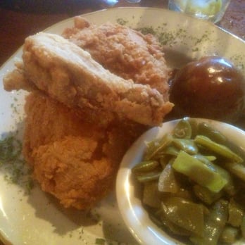 The Old Talbott Tavern - Amazing fried chicken - Bars Near Me - Bardstown, Kentucky