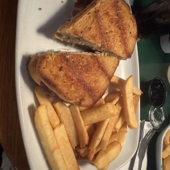 RODNEY’S RESTAURANT AND LOUNGE - Updated February 2026 - 43 Photos ...