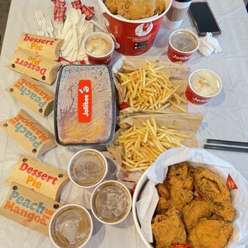 Jollibee - Fast Food Near Me - Woodside, New York
