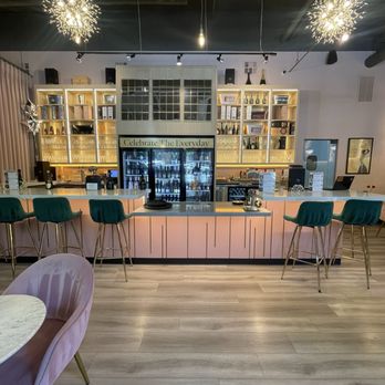 Fizz Walnut Creek - Champagne Bars Near Me - Walnut Creek, California Fizz Walnut Creek - Champagne Bars Near Me - Walnut Creek, California