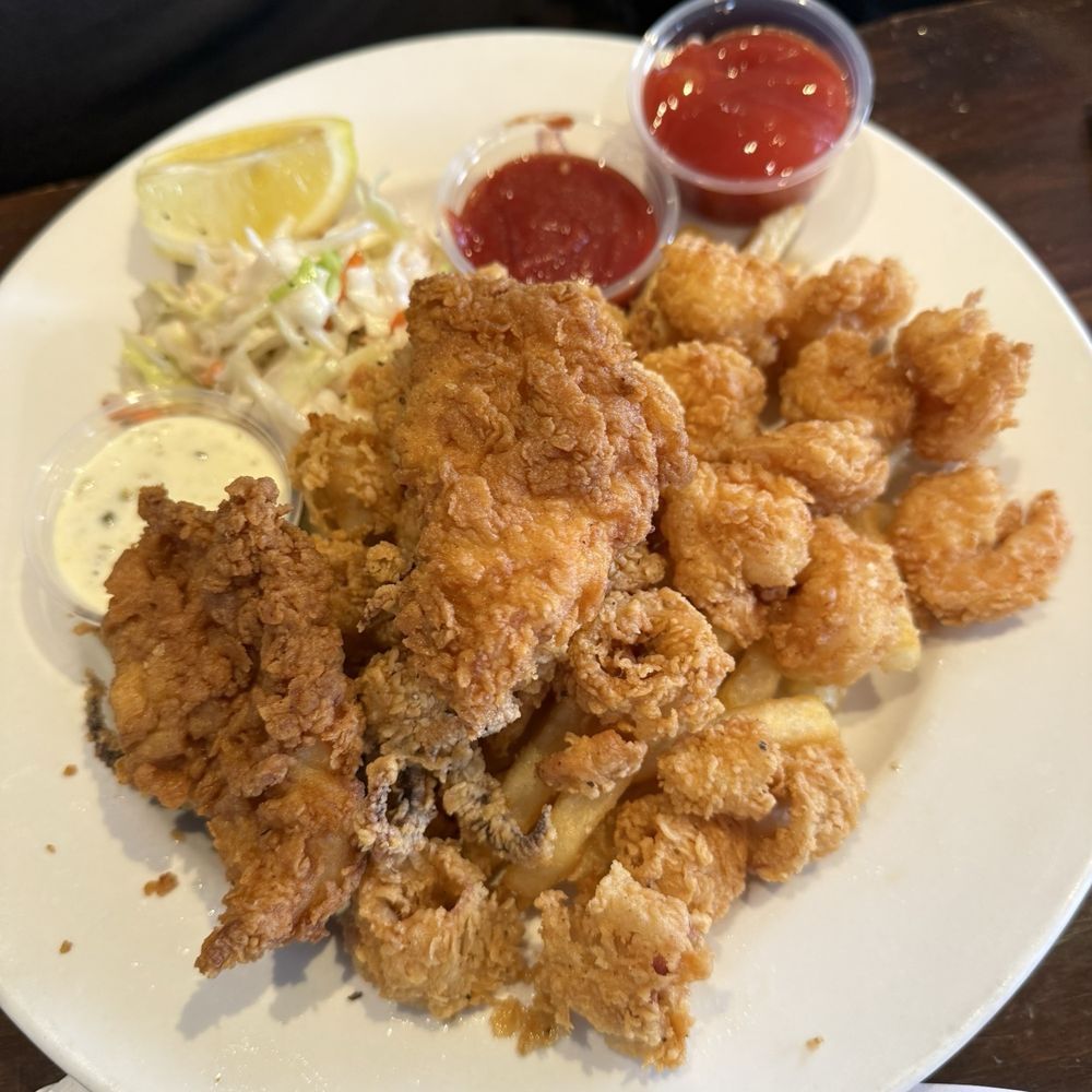 Louie Linguini's - Sampler - Seafood Near Me - Monterey, California Louie Linguini's - Sampler - Seafood Near Me - Monterey, California