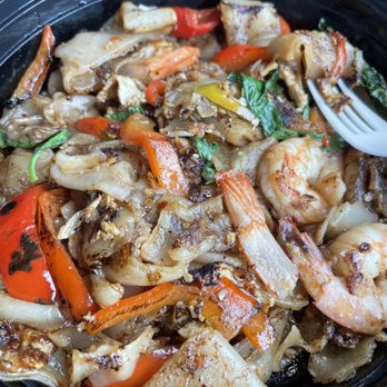 Thai Style - The drunken noodles here are the best! - Thai Near Me - Carlsbad, California Thai Style - The drunken noodles here are the best! - Thai Near Me - Carlsbad, California