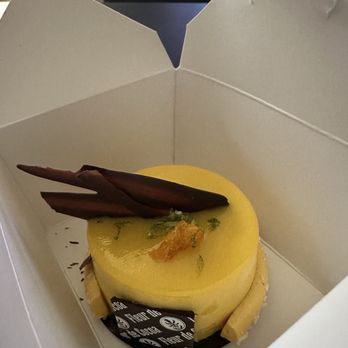 Fleur de Cocoa - Mango dessert (gluten free) - Bakeries Near Me - Los Gatos, California Fleur de Cocoa - Mango dessert (gluten free) - Bakeries Near Me - Los Gatos, California