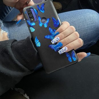 Privé Nail Bar - Nail Salons Near Me - Rocklin, California
