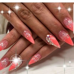 Tech Nails Salon - Full set acrylic with diamonds
