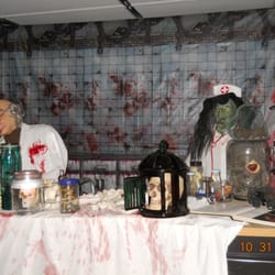Haunted Manor by Dick Peterson - inside the garage