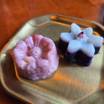 Pasar - Cantik manis & Talam ubi - Indonesian Near Me - Portland, Oregon