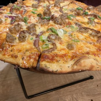 RANGE kitchen & tap - Pizza - New American Near Me - Roseville, California RANGE kitchen & tap - Pizza - New American Near Me - Roseville, California