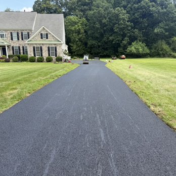 HCS Paving and Sealcoating - Asphalt driveway installation in Purcellville Virginia - Masonry/Concrete Near Me - Frederick, Maryland HCS Paving and Sealcoating - Asphalt driveway installation in Purcellville Virginia - Masonry/Concrete Near Me - Frederick, Maryland