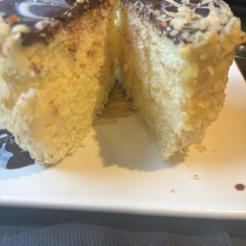 Last Hurrah - Boston Cream Pie - New American Near Me - Boston, Massachusetts