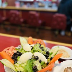 Dina's Family Restaurant