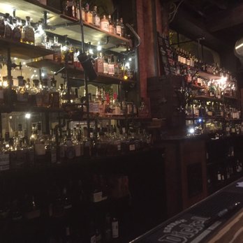 BBQ Saloon - Bar - Barbeque Near Me - Saint Louis, Missouri