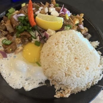 Barrio Fiesta - Breakfast sisig plate (pork sisig) - Filipino Near Me - Calgary, Alberta Barrio Fiesta - Breakfast sisig plate (pork sisig) - Filipino Near Me - Calgary, Alberta