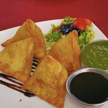 Frontier Spice - 4 Piece Potato and Peas Samosa - Indian Near Me - Pleasanton, California