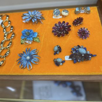 Antiques By Anna - Antiques Near Me - Austin, Texas